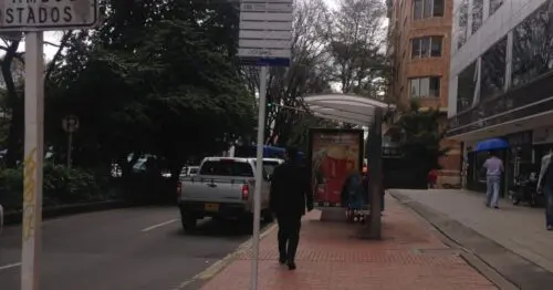 PARADERO SITP CENTRO COMERCIAL ANDINO  295A00